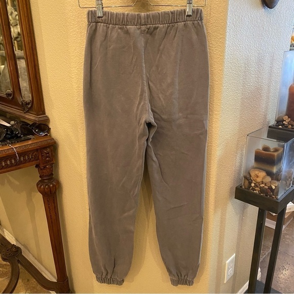 BRANDY MELVILLE John Galt Gray Sweatpants Size One Size - Picture 5 of 7